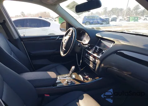 2017 BMW X3 xDrive28I z USA, uszkodzony, nr VIN 5UXWX9C54H0T04475